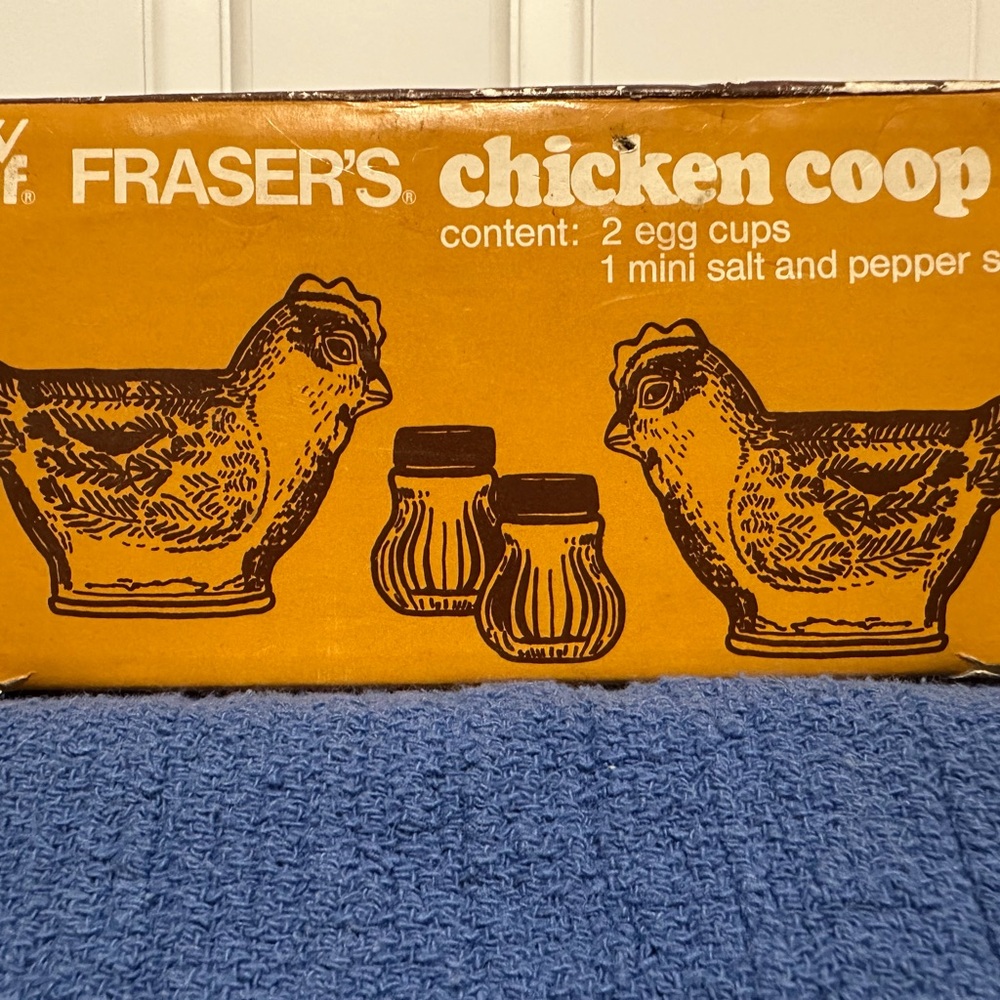 Fraser's Chicken Egg Cups and Shakers Set - Brown